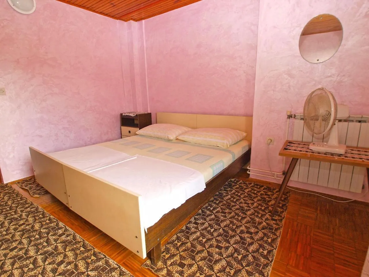 Rooms Antun 1238 메덜린 게스트하우스